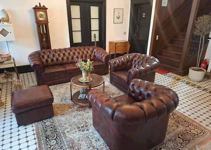 Die Villa, Zimmer 25, Ez